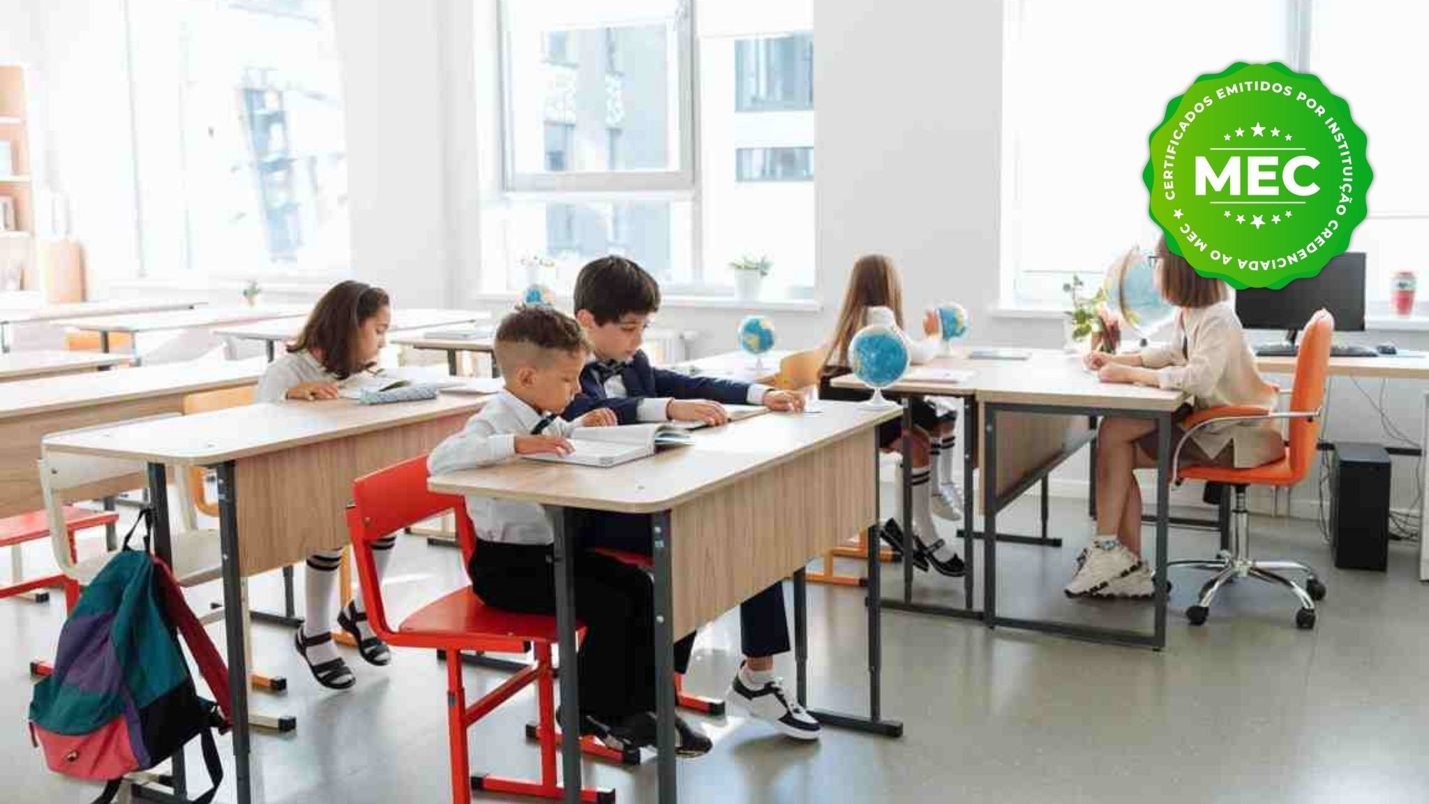 
                    Educação Infantil Com Ênfase Em TGD